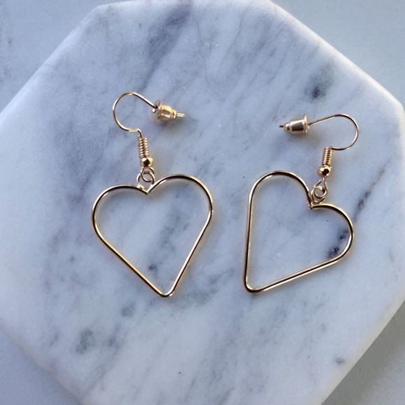 Sunshine Accessories Jewelry - 7/$30 Gold Hearts DANGLES